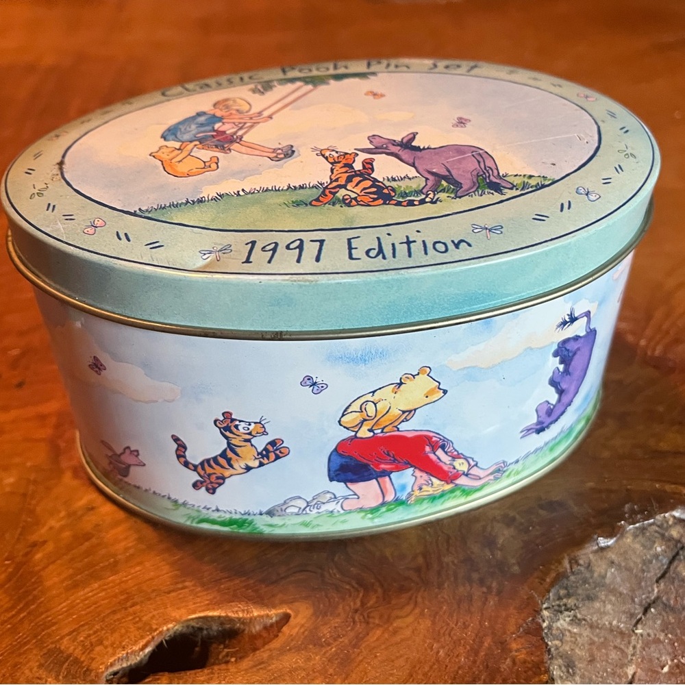 Classic Winnie the Pooh Pin Set 1997 Edition + Eeyore Oh Bother Stamp Disney Pin - Picture 2 of 7
